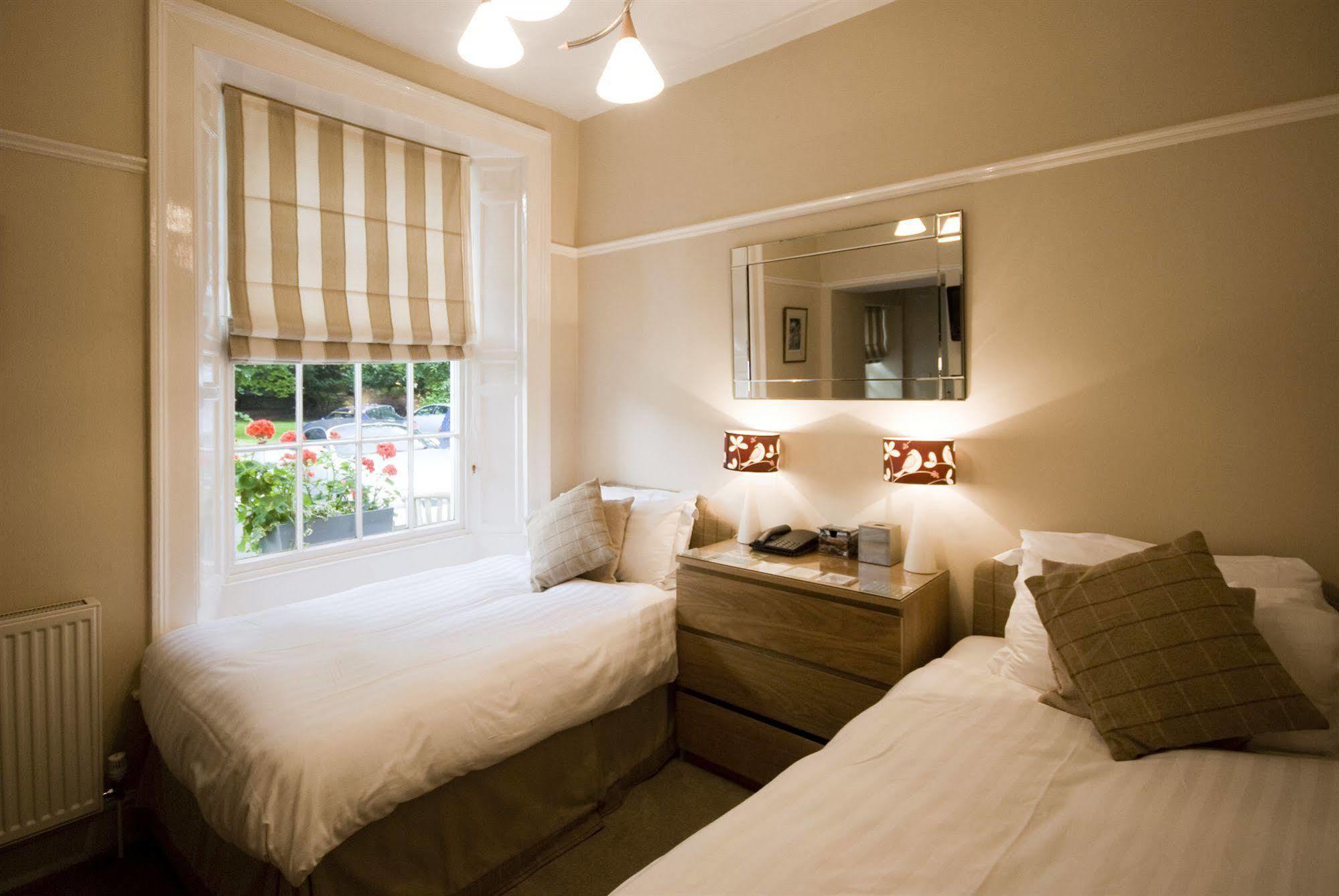 Tweedies Bar And Lodge Grasmere Extérieur photo