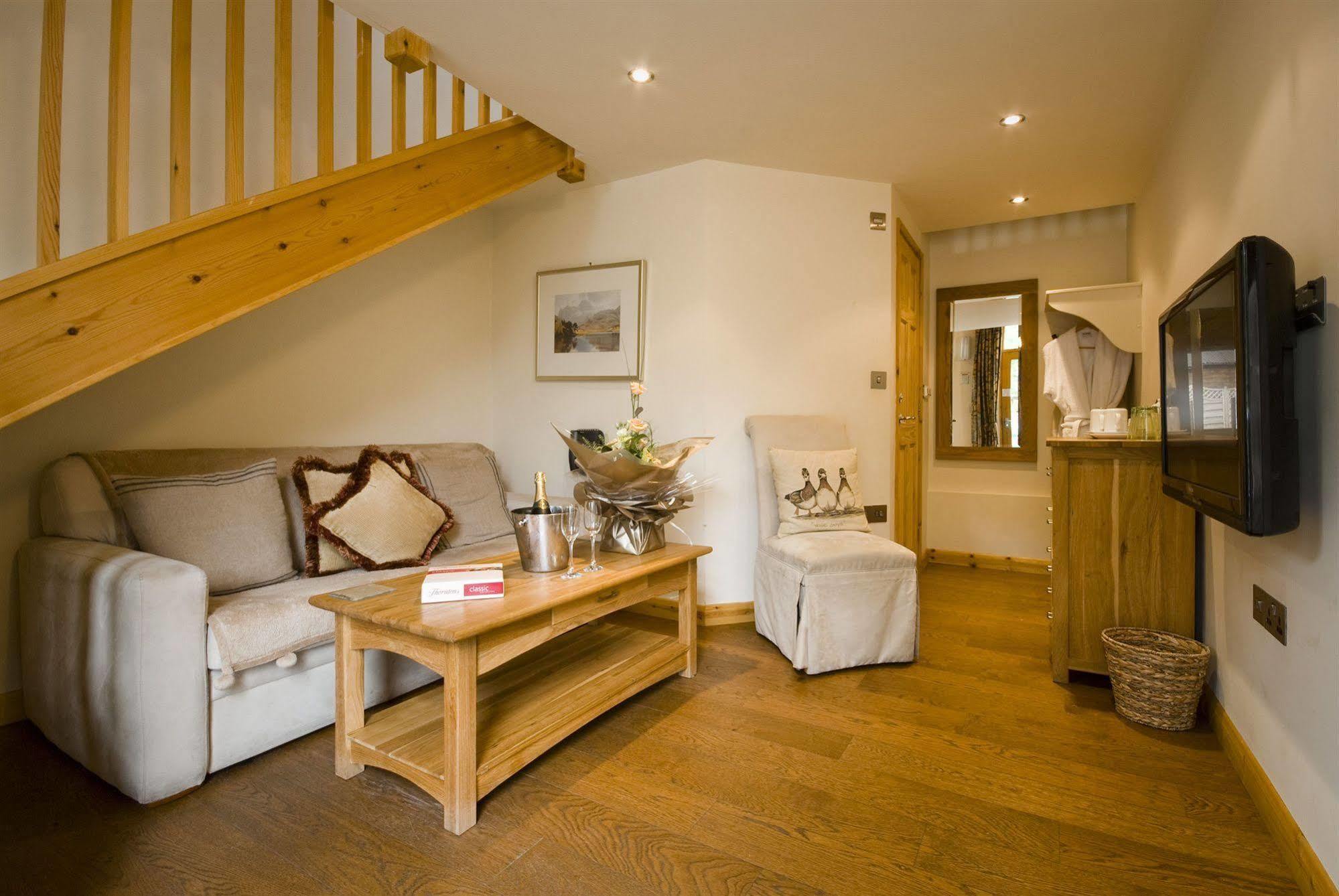 Tweedies Bar And Lodge Grasmere Extérieur photo